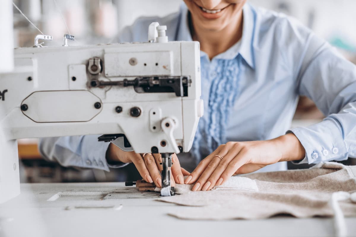 Textil- und Bekleidungsinspektion — product quality control inspection
